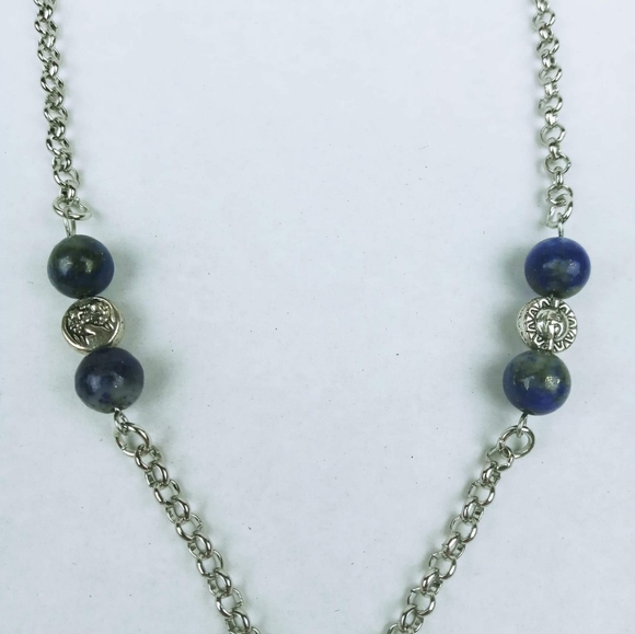 Moon/celestial necklace with Lapis Lazuli beads - Picture 3 of 6